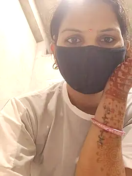 lovelypooja93 online show from July 19, 2026, 1:42 am
