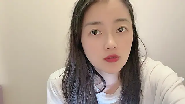 jinxiyao01 online show from June 12, 2026, 2:54 am
