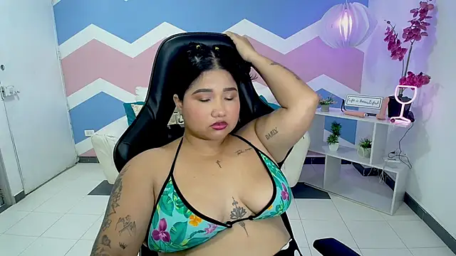 gaby sweet10 online show from April 14, 2026, 11:33 pm