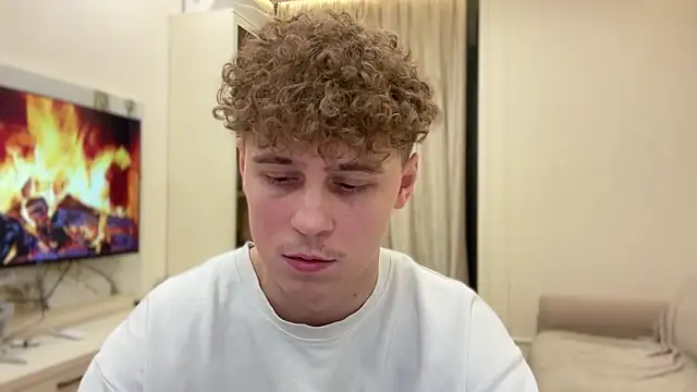 Snapshot of SinsofTyler chatting on March 3, 2026, 6:58 pm SinsofTyler online show from March 3, 2026, 6:58 pm