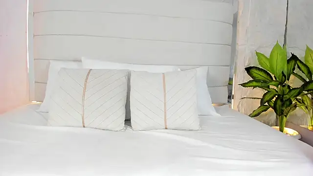 AitanaNoa online show from March 25, 2026, 8:26 pm