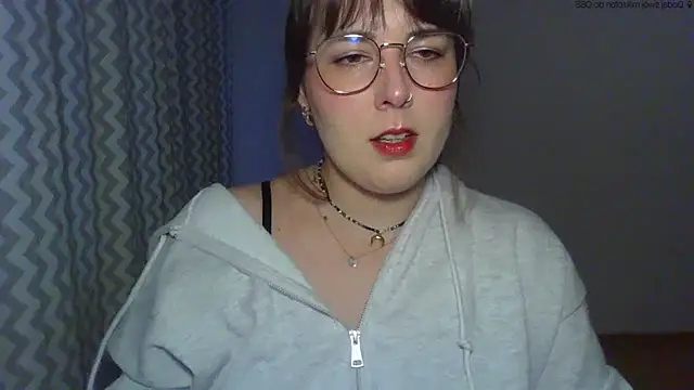 ClaraHard online show from May 11, 2026, 5:32 pm