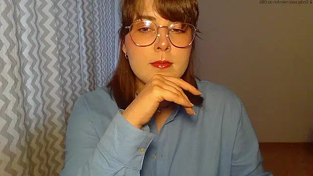 ClaraHard online show from May 27, 2026, 5:32 pm