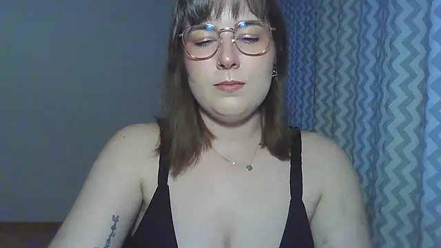 ClaraHard online show from June 22, 2026, 6:49 pm