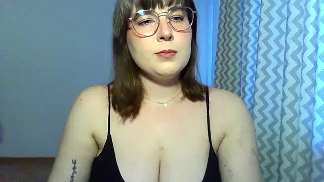 ClaraHard online show from June 26, 2026, 6:23 pm