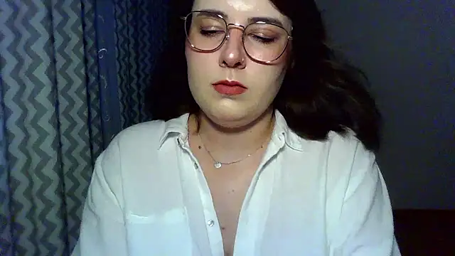 ClaraHard online show from July 1, 2026, 6:40 pm