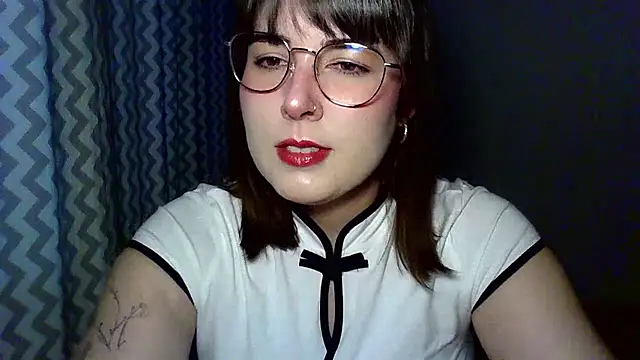 ClaraHard online show from July 8, 2026, 5:50 pm