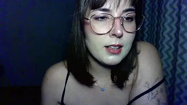 ClaraHard online show from July 9, 2026, 9:08 pm