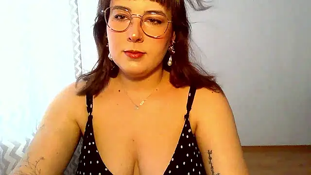 ClaraHard online show from July 18, 2026, 8:40 am
