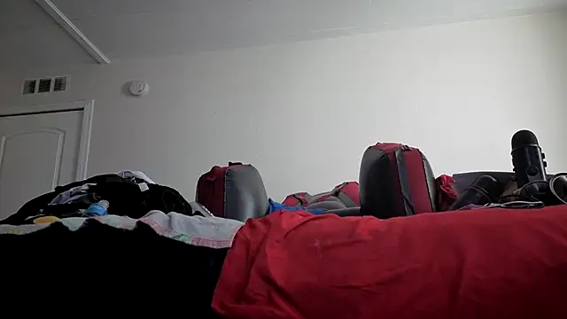 Snapshot of CirclingClass chatting on October 26, 2025, 11:20 pm CirclingClass online show from October 26, 2025, 11:20 pm