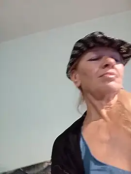 ViktoriaSexi1 online show from April 10, 2026, 5:28 pm