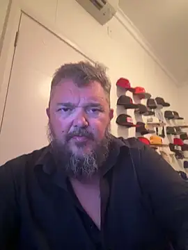 bigbear345k online show from April 20, 2026, 3:31 am