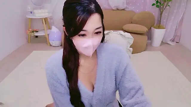 YURIKAsan  online show from April 1, 2026, 12:17 pm