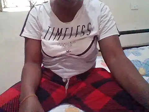 Snapshot of Sexyaryaa chatting on May 20, 2026, 11:27 am Sexyaryaa online show from May 20, 2026, 11:27 am