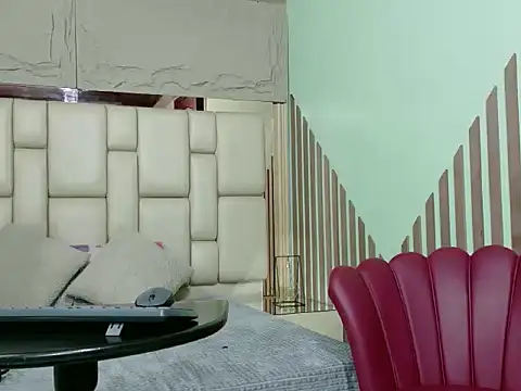 VikyANDfer online show from March 13, 2026, 12:45 pm