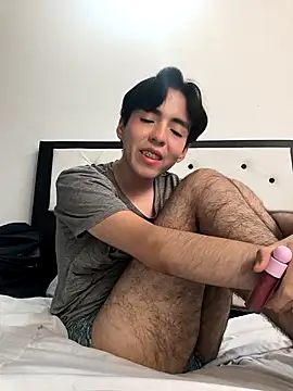 Lucca  555 online show from March 11, 2026, 9:43 pm