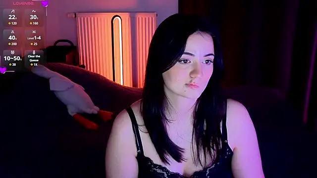 missy3kissy online show from April 24, 2026, 8:33 pm