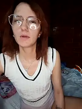 susanhottie1 online show from May 1, 2026, 6:12 pm