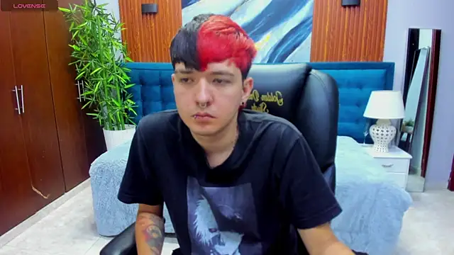 Santiago morgan online show from April 8, 2026, 10:32 pm