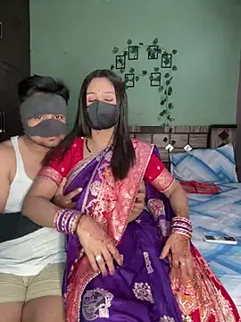 Snapshot of your_bhabhi_love chatting on May 1, 2026, 6:01 pm your bhabhi love online show from May 1, 2026, 6:01 pm