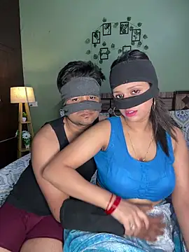 Snapshot of your_bhabhi_love chatting on June 3, 2026, 6:24 pm your bhabhi love online show from June 3, 2026, 6:24 pm