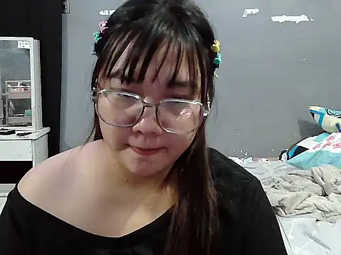 mabyhot16 online show from April 8, 2026, 8:36 am