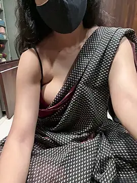 nayan taraa online show from April 10, 2026, 8:13 pm