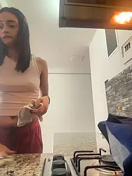 leilani X online show from April 10, 2026, 12:54 pm