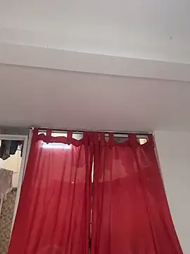 leilani X online show from April 18, 2026, 7:58 pm