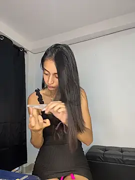 leilani X online show from April 27, 2026, 12:47 pm