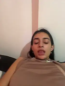 leilani X online show from April 28, 2026, 2:33 pm