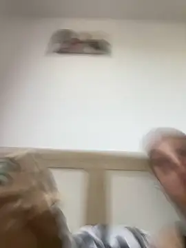 Giullyaxxx online show from April 17, 2026, 8:17 am