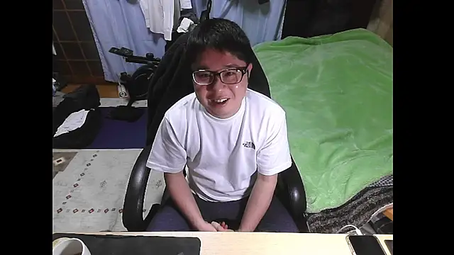 Snapshot of hide39 chatting on March 16, 2026, 2:54 pm hide39 online show from March 16, 2026, 2:54 pm