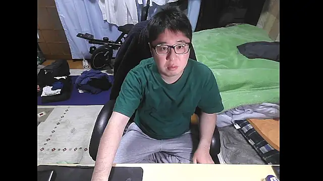 Snapshot of hide39 chatting on March 18, 2026, 2:20 pm hide39 online show from March 18, 2026, 2:20 pm