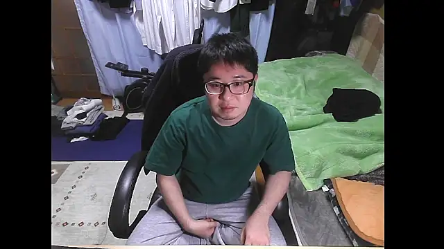 Snapshot of hide39 chatting on March 21, 2026, 3:15 pm hide39 online show from March 21, 2026, 3:15 pm