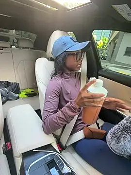 Princessssbby online show from April 15, 2026, 2:35 pm