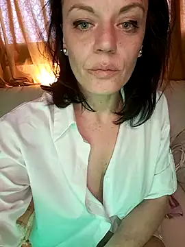 bellad0nna online show from March 10, 2026, 1:38 pm