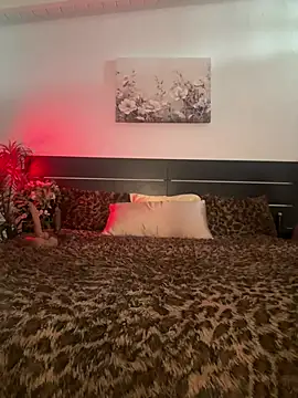 NikkiRylie online show from August 7, 2026, 10:56 pm
