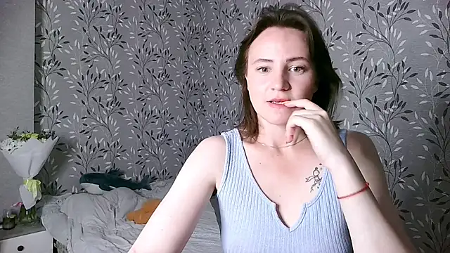 Snapshot of eliza_sin chatting on June 7, 2026, 8:40 am eliza sin online show from June 7, 2026, 8:40 am
