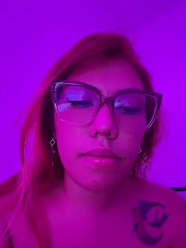 Lia Sterling online show from March 7, 2026, 8:44 am