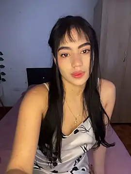 Snapshot of Ariel_blake chatting on June 27, 2026, 4:01 pm Ariel blake online show from June 27, 2026, 4:01 pm