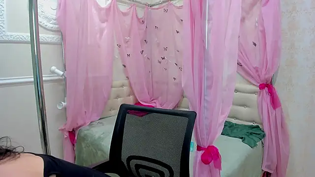 VictoriaSecretXO online show from March 12, 2026, 3:34 am