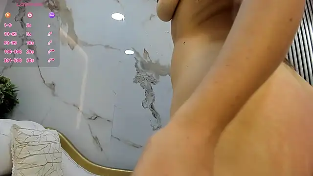 Gigi cutte  online show from April 17, 2026, 12:19 pm