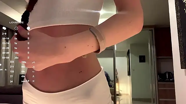 Kissme Kira online show from March 27, 2026, 10:20 pm