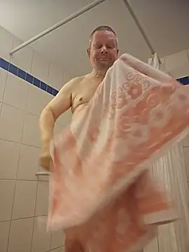 BigDaddyCooool online show from April 5, 2026, 12:57 pm