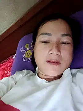 Yuhi3d online show from April 15, 2026, 1:29 pm