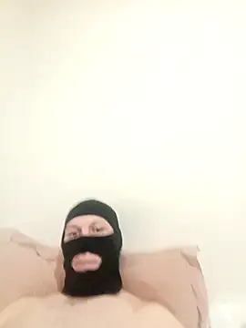 Snapshot of Eri-65 chatting on March 14, 2026, 7:41 pm Eri-65 online show from March 14, 2026, 7:41 pm