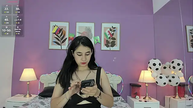 YayaQueen online show from July 11, 2026, 12:08 pm