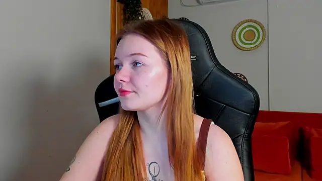 ElinaVale online show from March 22, 2026, 5:11 am