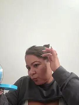 Lia taylor22 online show from April 28, 2026, 4:12 pm